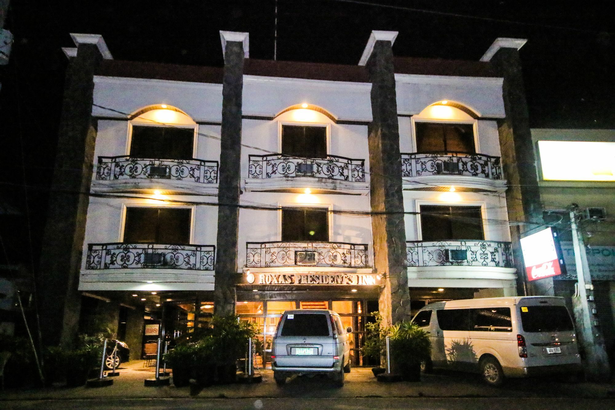 Roxas President'S Inn Esterno foto